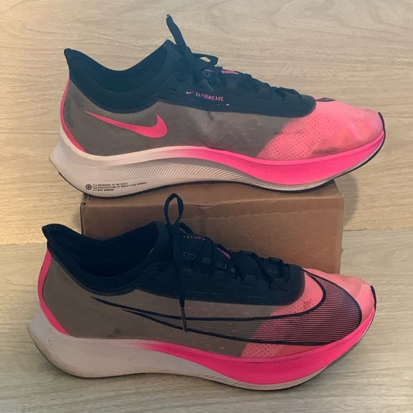 Nike Zoom Fly 3 Athletic Shoes - Picture 1 of 11
